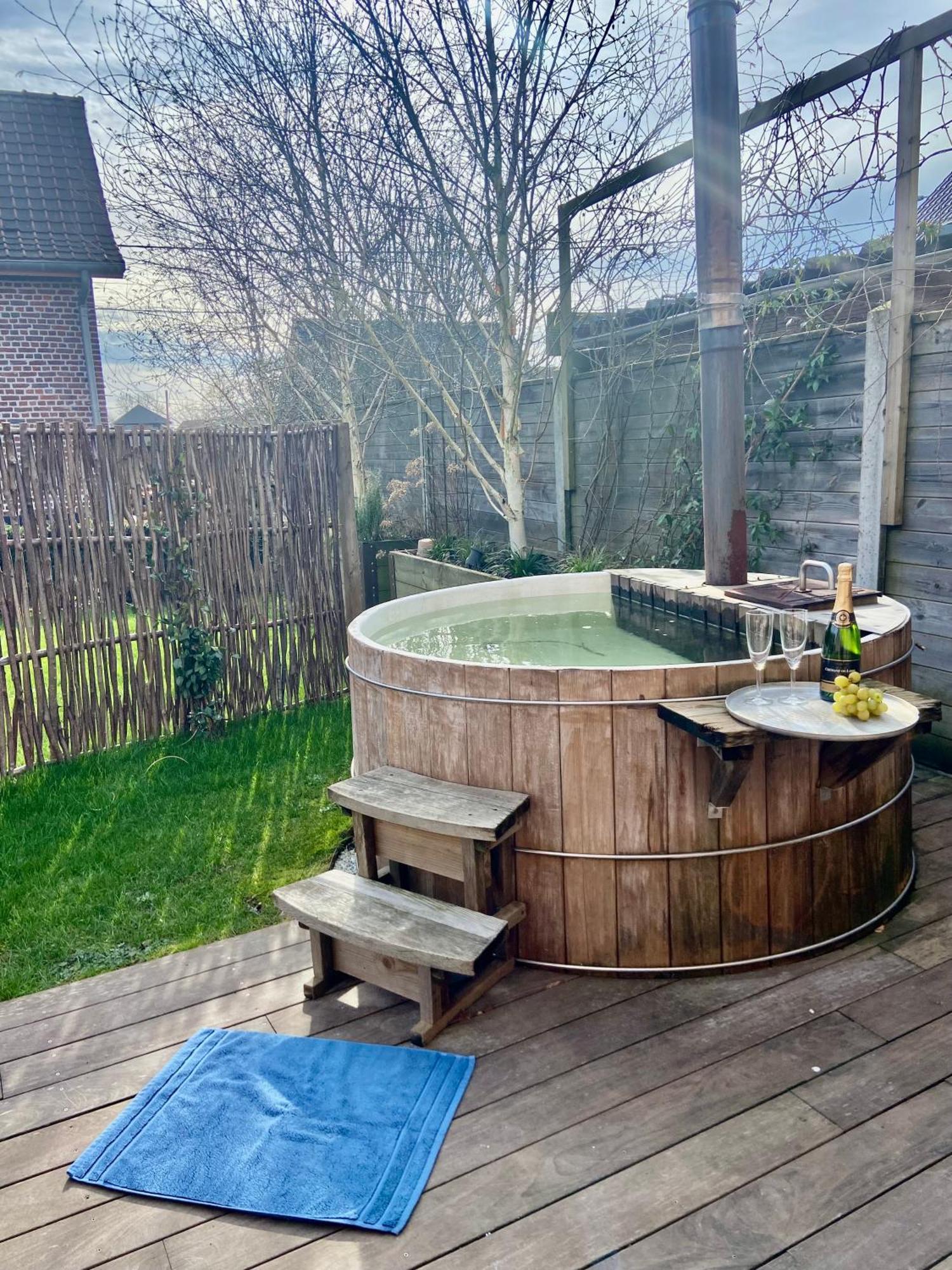 Fermette Cosy, Bain Nordique & Baby Foot Apartment *